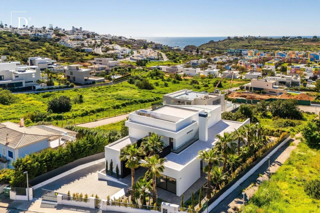 Moradia T5 para Venda em Albufeira e Olhos de Água Foto 2