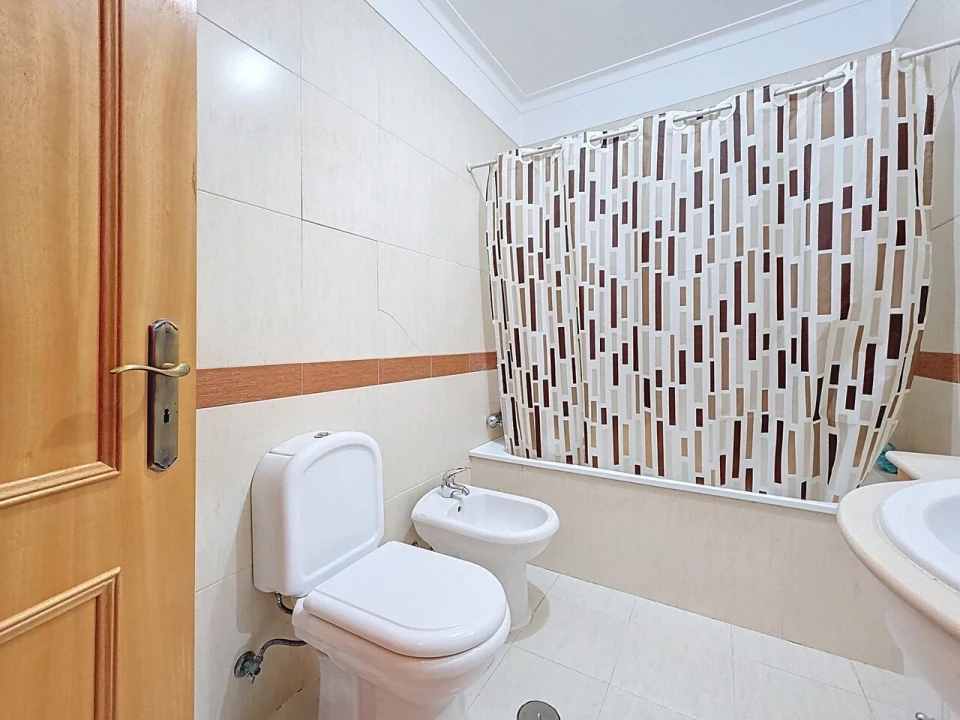 Apartamento T0 para Venda em Portimão Foto 18
