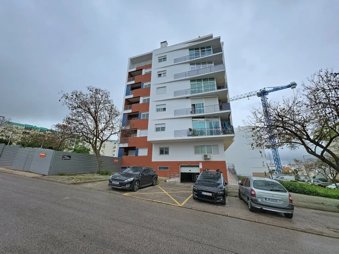 Apartamento T0 para Venda em Portimão Foto 10