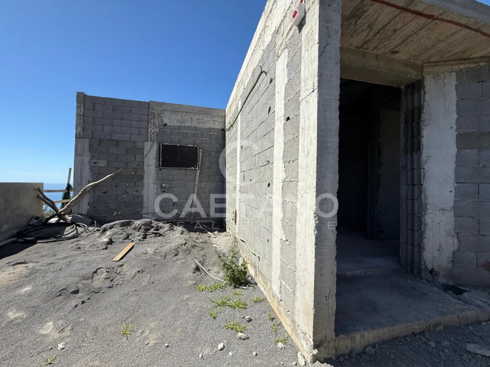 Moradia T3 para Venda em Estreito da Calheta Foto 31