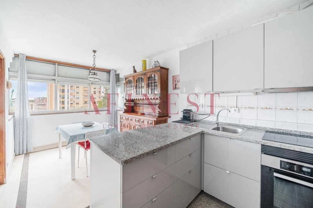 Apartamento T3 para Arrendamento em Alvalade Foto 14