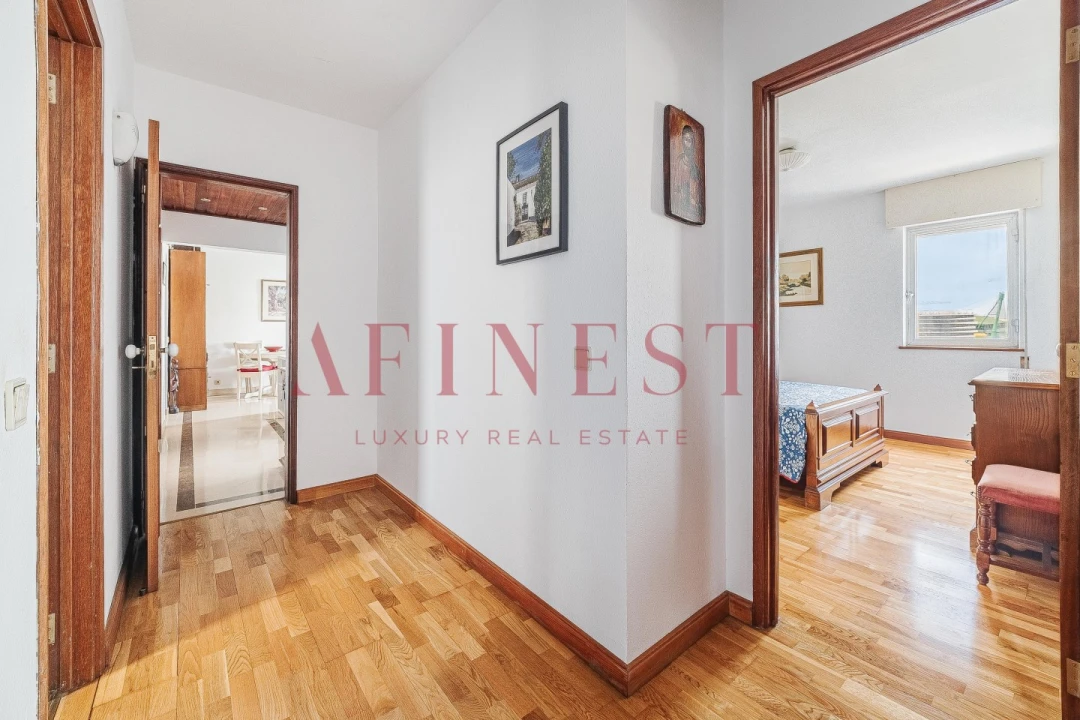 Apartamento T3 para Arrendamento em Alvalade Foto 29