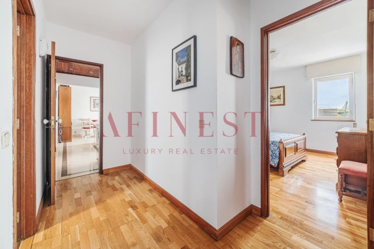 Apartamento T3 para Arrendamento em Alvalade Foto 29