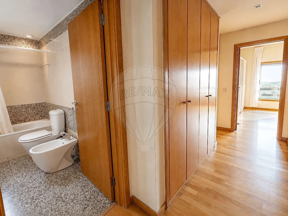 Apartamento T2 para Arrendamento em Bonfim Foto 17