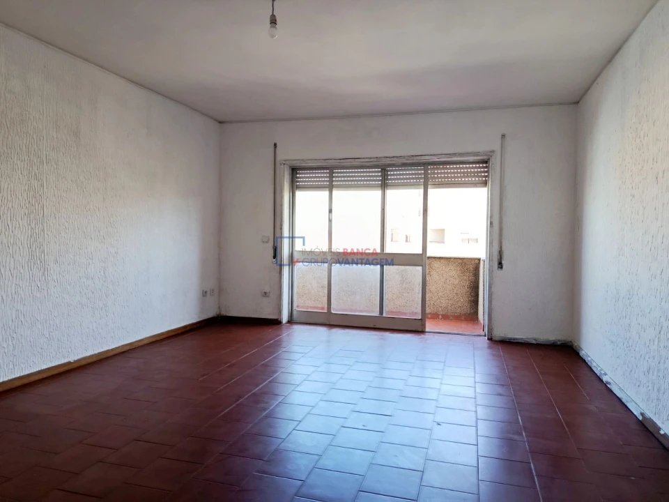 Apartamento T3 para Venda em Oliveira do Douro Foto 12