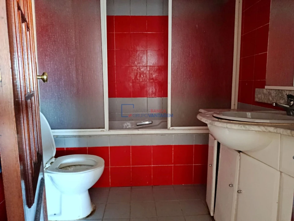Apartamento T3 para Venda em Oliveira do Douro Foto 18