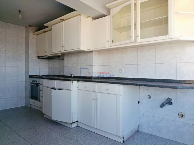 Apartamento T3 para Venda em Oliveira do Douro Foto 11