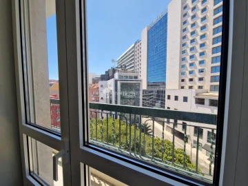 Apartamento T3 para Arrendamento em Santo António