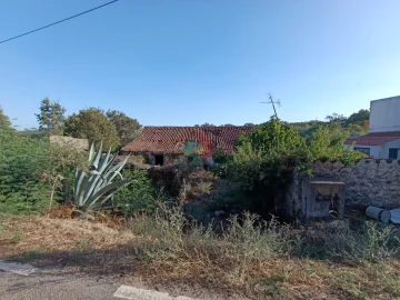 Moradia T0 para Venda em São Salvador da Aramenha
