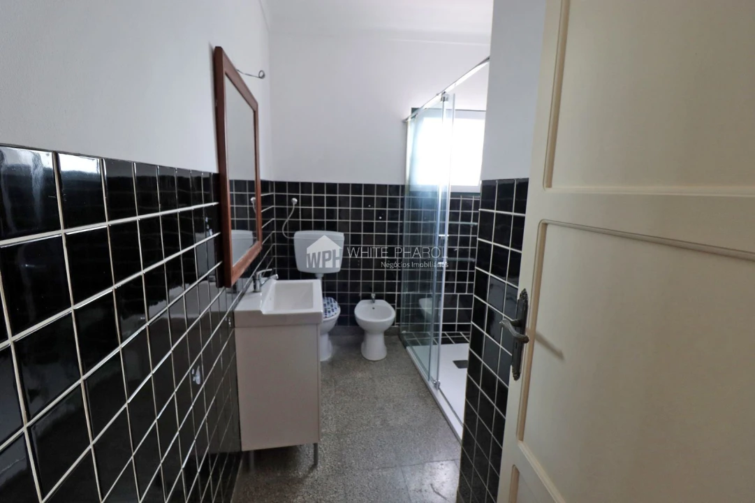 Apartamento T3 para Venda em Benavente Foto 24