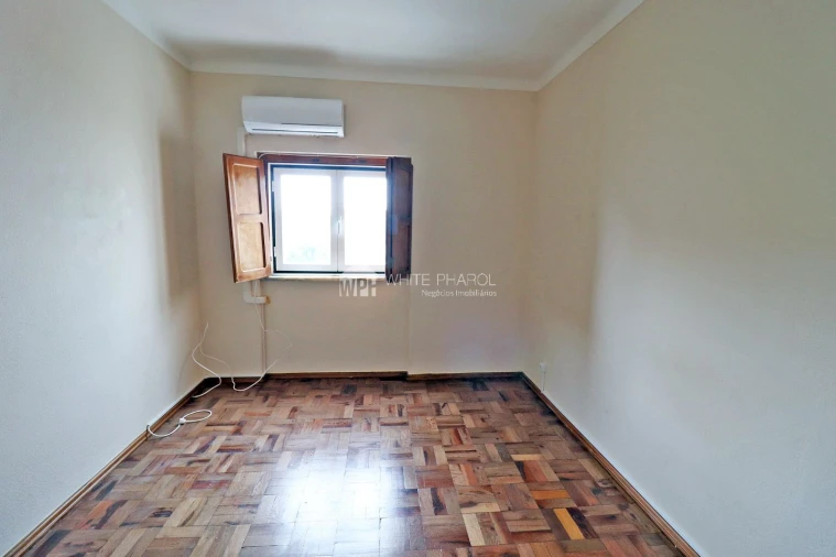 Apartamento T3 para Venda em Benavente Foto 3