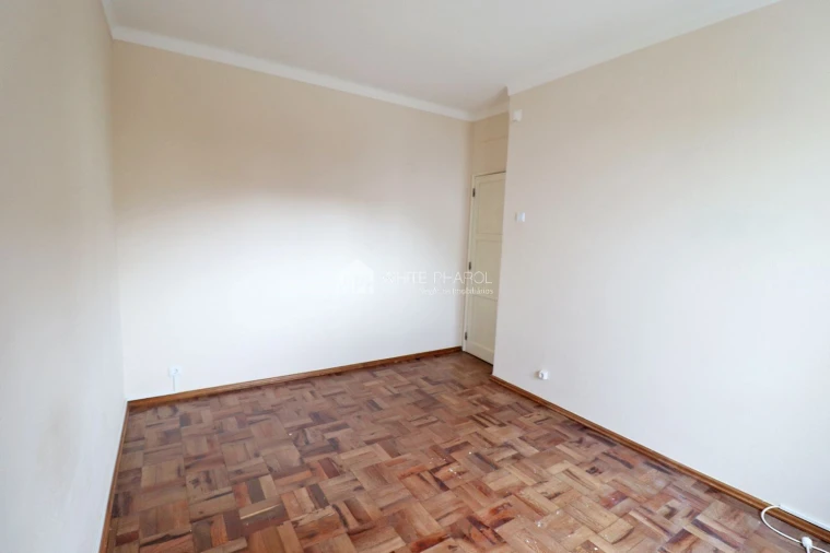 Apartamento T3 para Venda em Benavente Foto 4