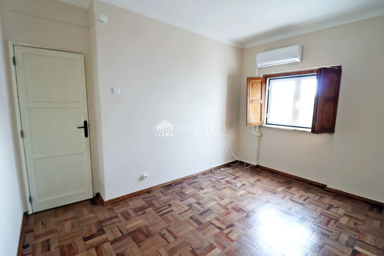 Apartamento T3 para Venda em Benavente Foto 5