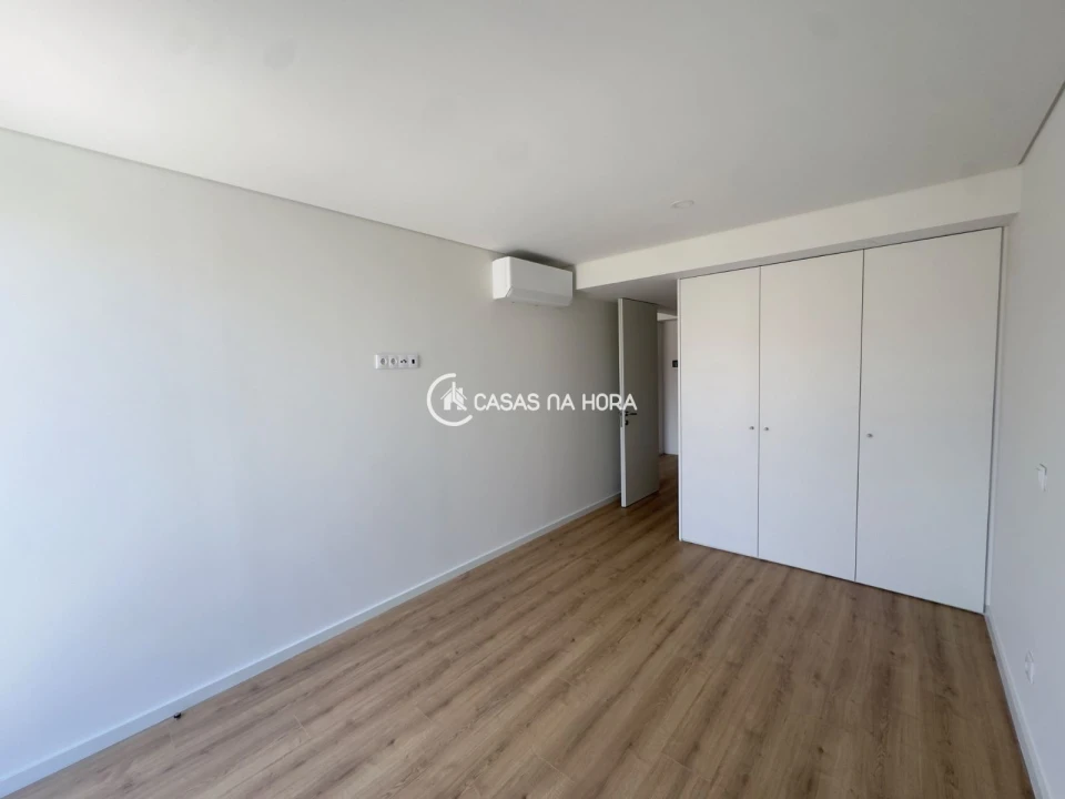 Apartamento T1 para Arrendamento em São Mamede de Infesta e Senhora da Hora Foto 9