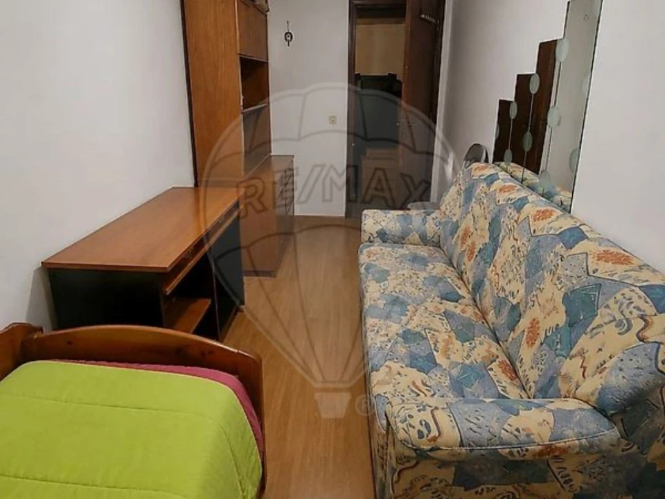 Moradia T2 para Venda em Santo Antonio dos Olivais Foto 25