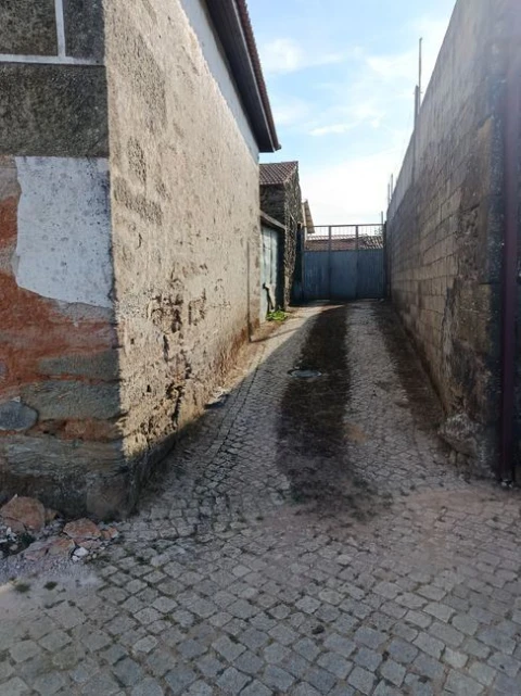 Quinta T4 para Venda em Carrazedo de Montenegro e Curros