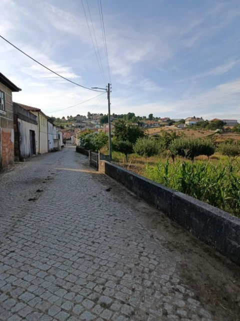 Quinta T4 para Venda em Carrazedo de Montenegro e Curros