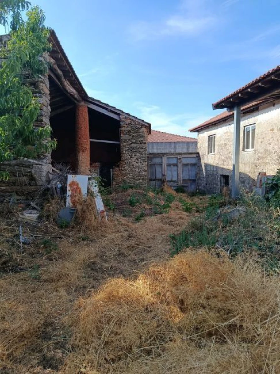 Quinta T4 para Venda em Carrazedo de Montenegro e Curros Foto 27