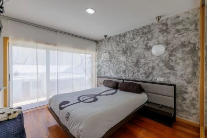 Moradia T4 para Venda em Arcozelo