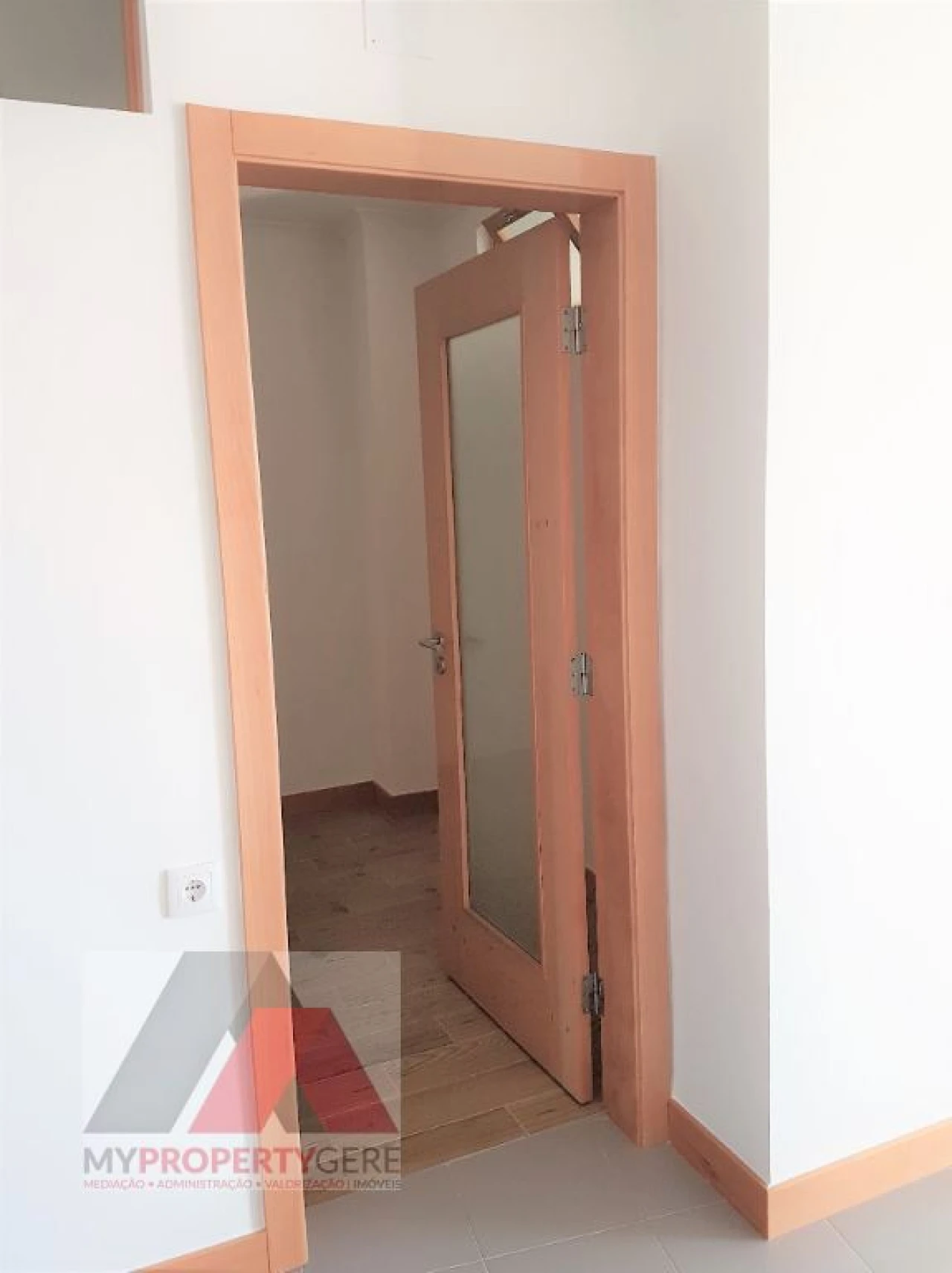 Apartamento T1 para Arrendamento em Silveira Foto 22