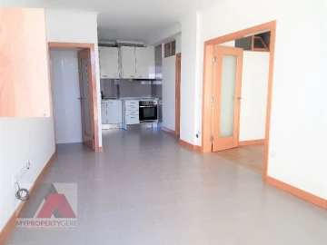 Apartamento T1 para Arrendamento em Silveira