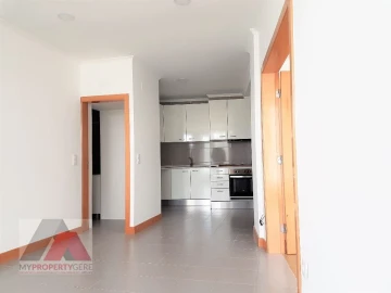 Apartamento T1 para Arrendamento em Silveira