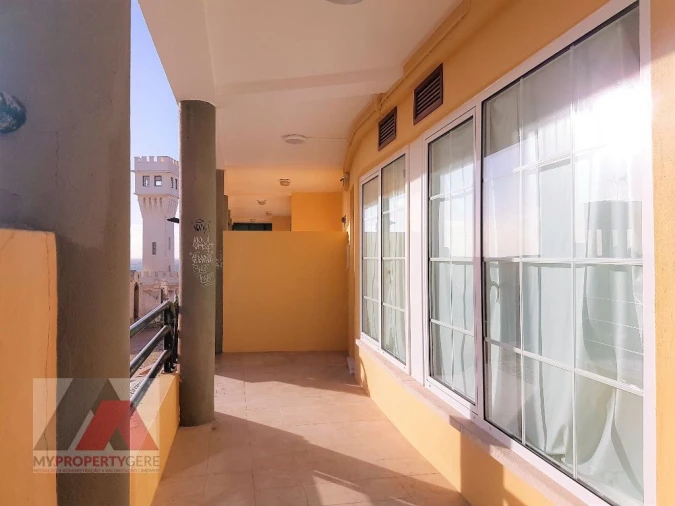 Apartamento T1 para Arrendamento em Silveira Foto 7