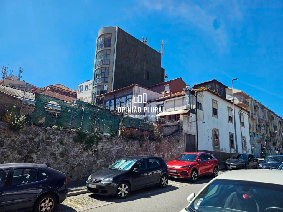 Prédio para Venda em Mafamude e Vilar do Paraíso Foto 2