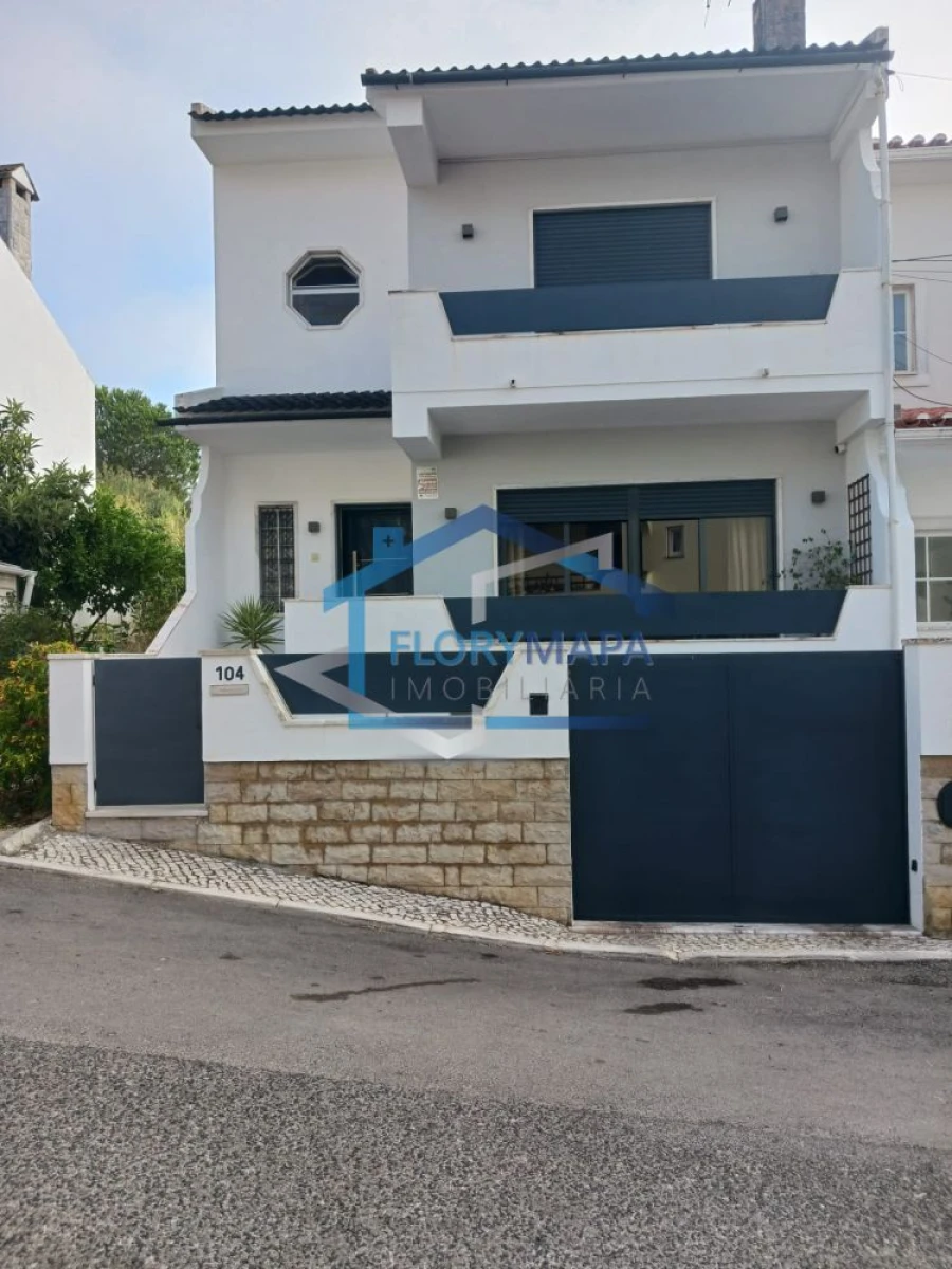 Moradia T4 para Venda em Cascais e Estoril Foto 3