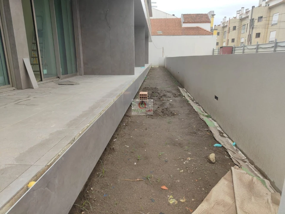 Apartamento T1 para Venda em Oliveira do Bairro Foto 24