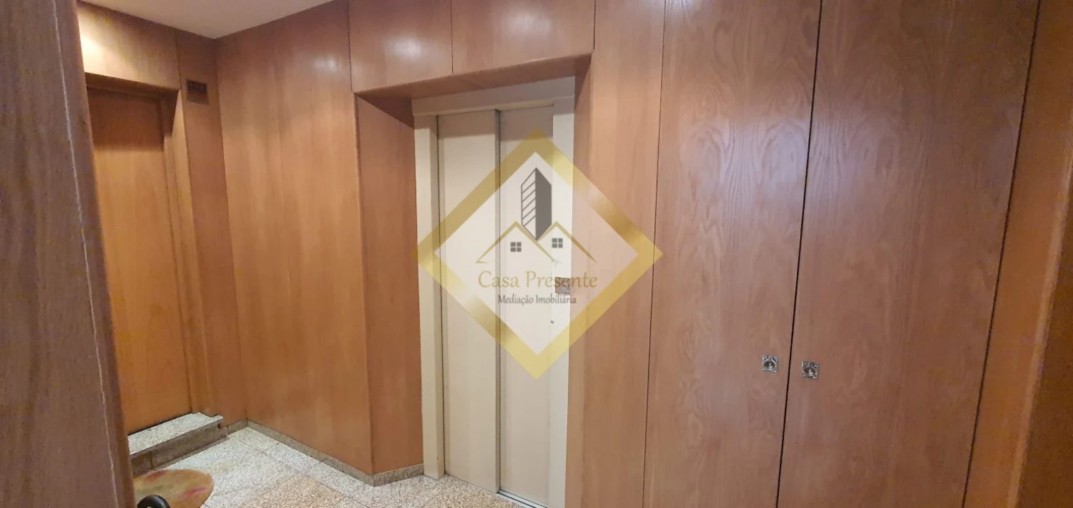 Apartamento T4 para Venda em Custóias, Leça do Balio e Guifões Foto 4