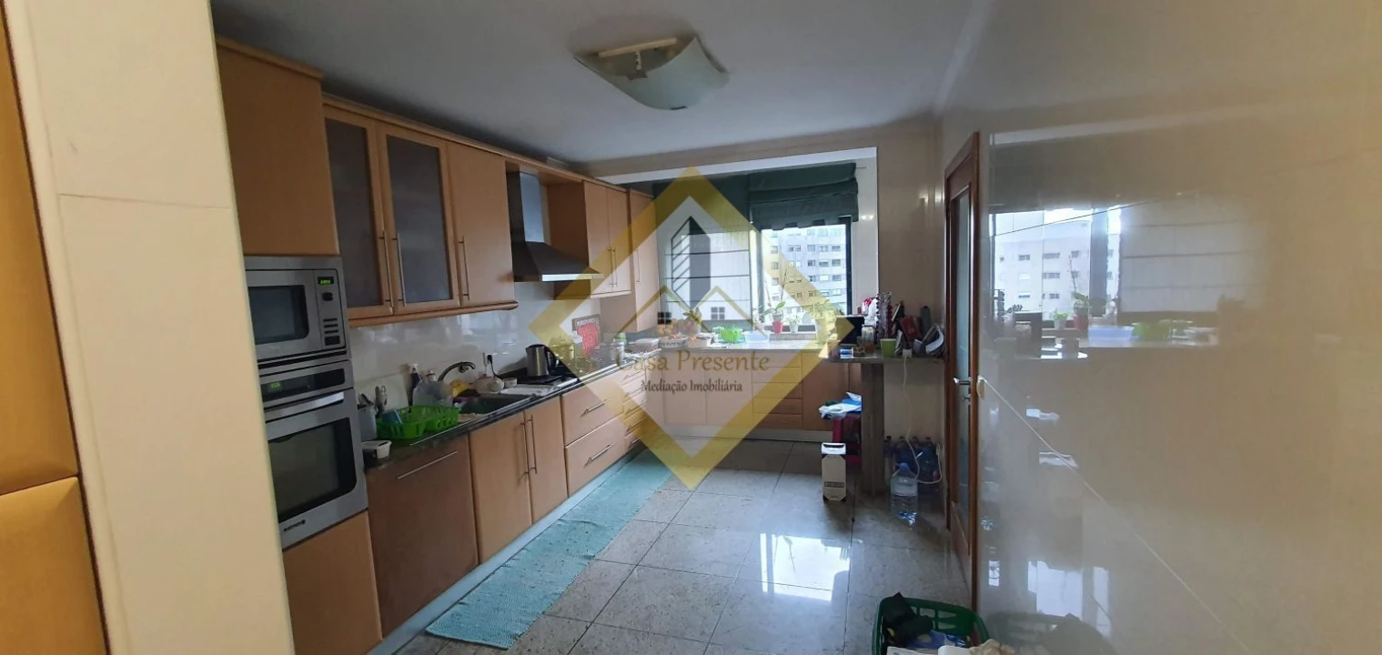 Apartamento T4 para Venda em Custóias, Leça do Balio e Guifões Foto 17