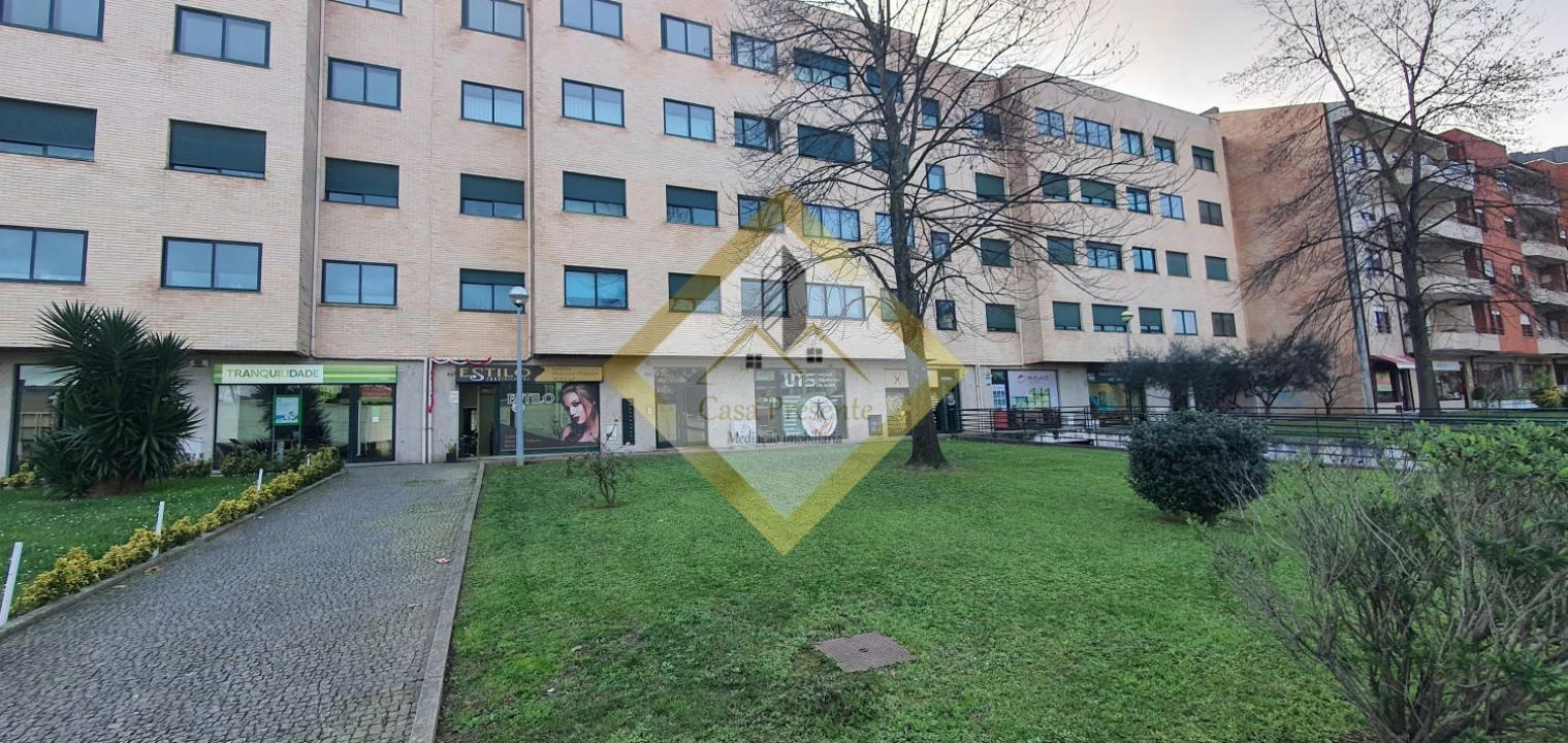 Apartamento T4 para Venda em Custóias, Leça do Balio e Guifões Foto 1