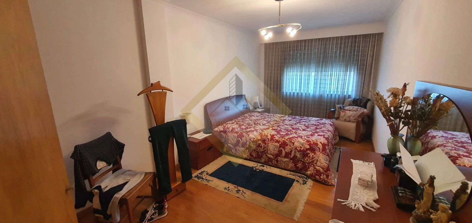 Apartamento T4 para Venda em Custóias, Leça do Balio e Guifões Foto 27