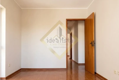 Apartamento T3 para Venda em Vilar de Andorinho