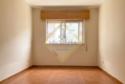 Apartamento T3 para Venda em Vilar de Andorinho