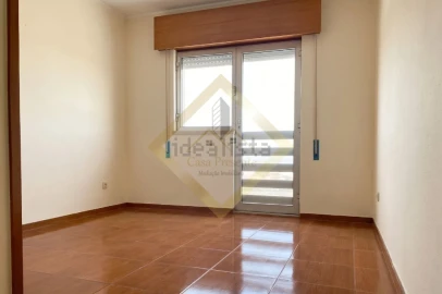 Apartamento T3 para Venda em Vilar de Andorinho