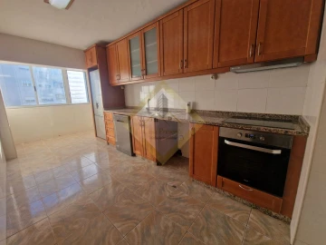 Apartamento T3 para Venda em Vilar de Andorinho