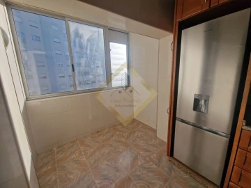 Apartamento T3 para Venda em Vilar de Andorinho