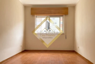 Apartamento T3 para Venda em Vilar de Andorinho