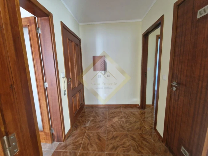Apartamento T3 para Venda em Vilar de Andorinho Foto 27