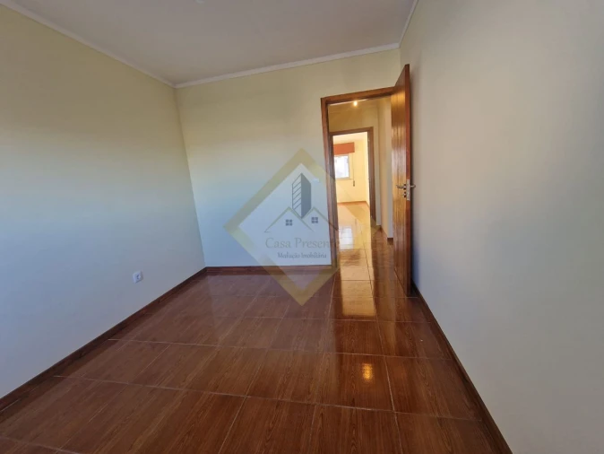 Apartamento T3 para Venda em Vilar de Andorinho Foto 20