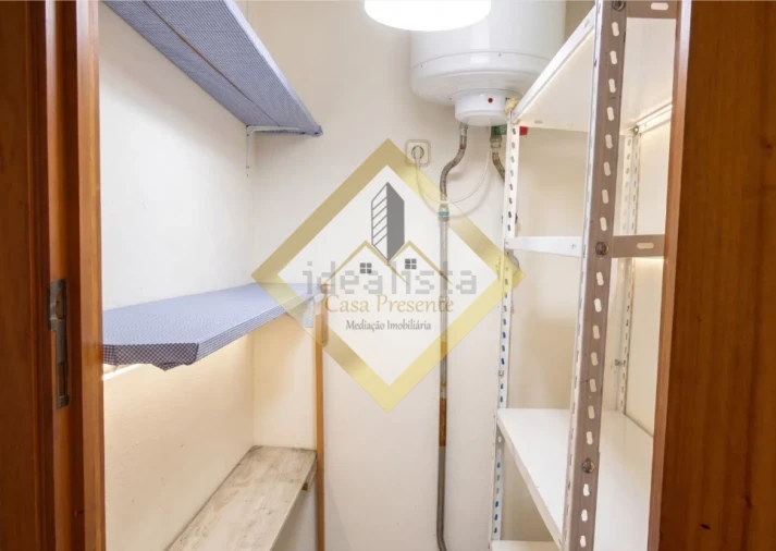 Apartamento T3 para Venda em Vilar de Andorinho Foto 10