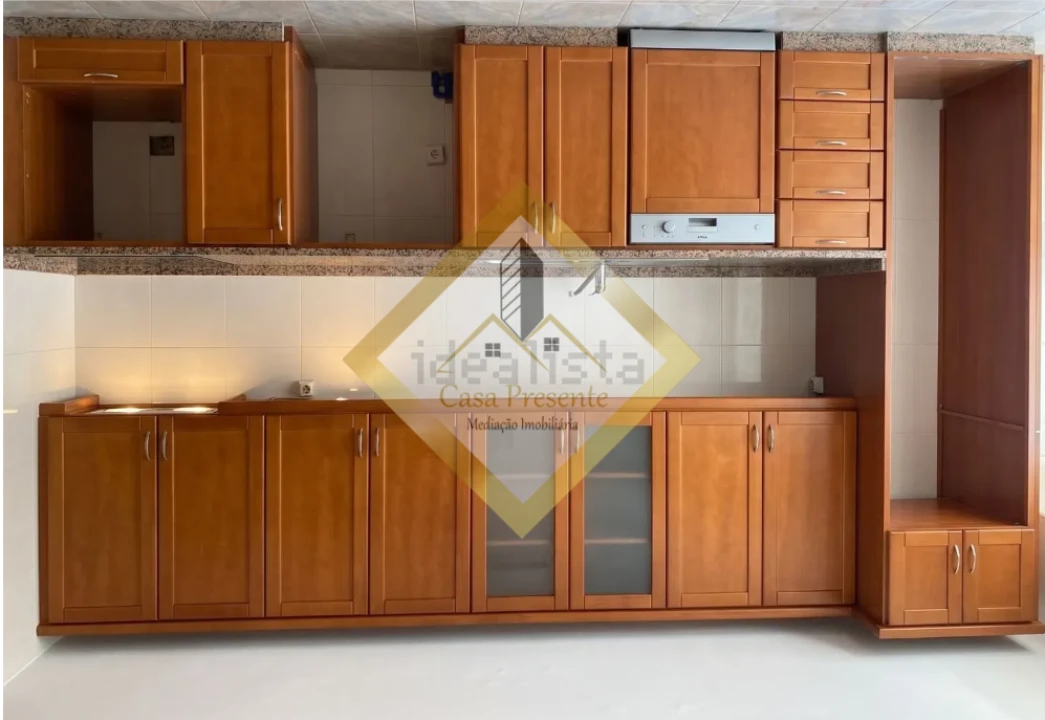 Apartamento T3 para Venda em Vilar de Andorinho Foto 6