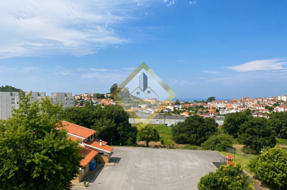 Apartamento T3 para Venda em Vilar de Andorinho Foto 2