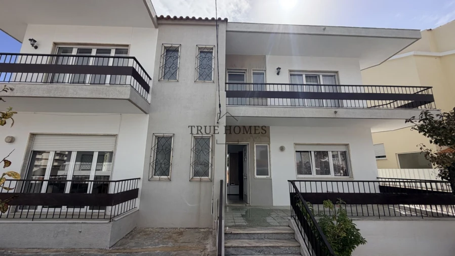 Moradia T6 para Venda em Amora Foto 2