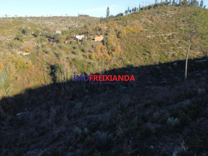 Moradia T1 para Venda em Chãos Foto 8