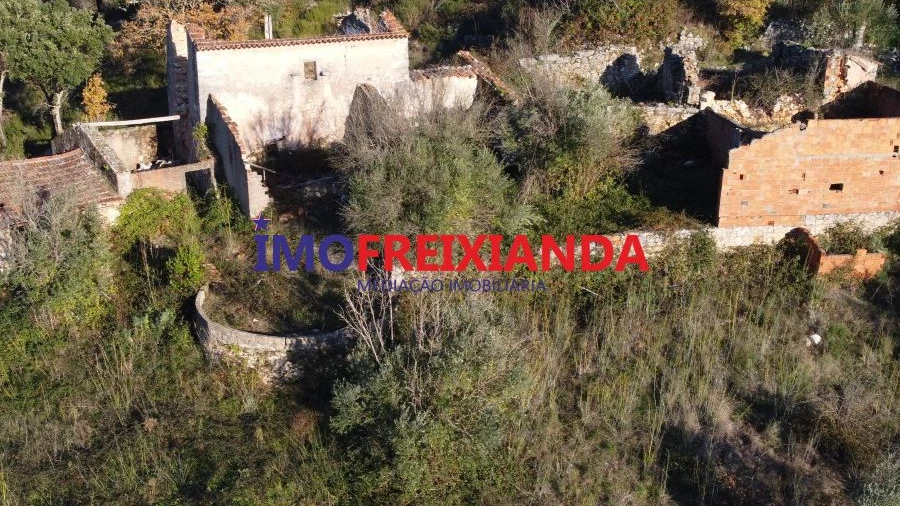 Moradia T1 para Venda em Chãos