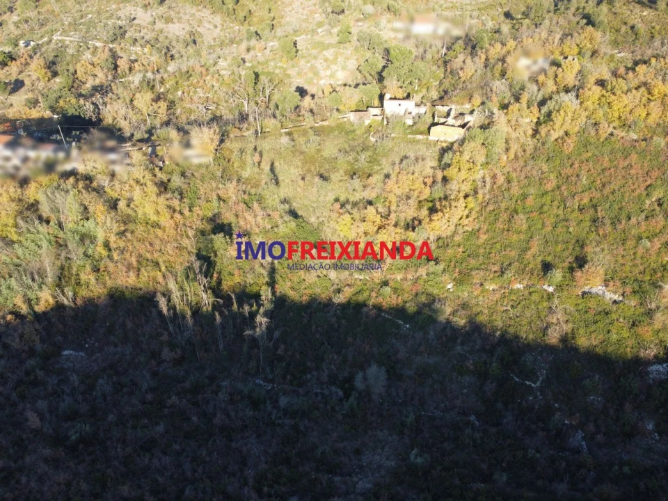 Moradia T1 para Venda em Chãos Foto 5