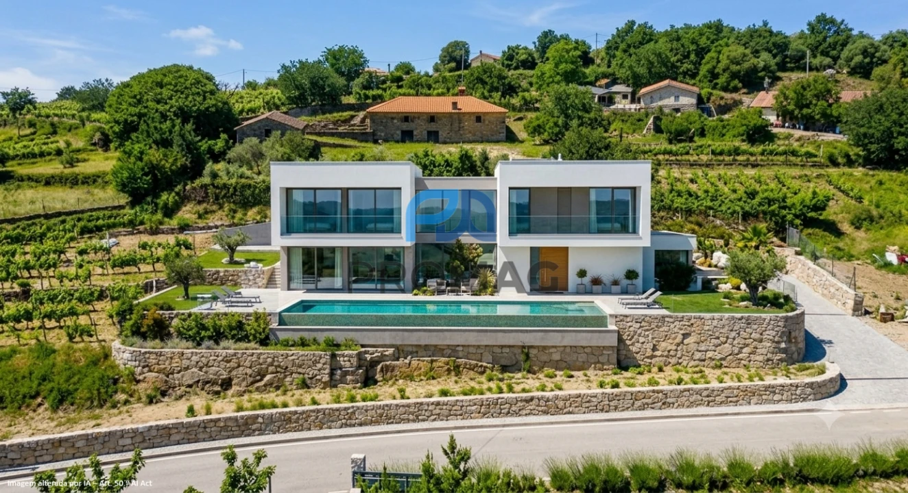 Terreno para Venda em Santa Marinha do Zezere Foto 1